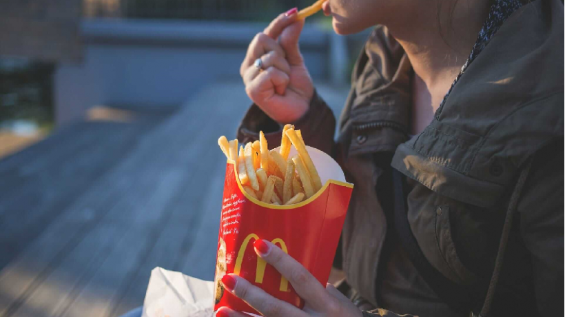 Advantages and disadvantages of fast food